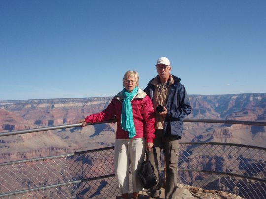 08-025 - Nouveau point du vue au dessus du Grand Canyon